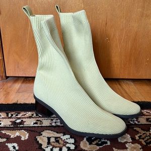 Everlane ribbed sock boots